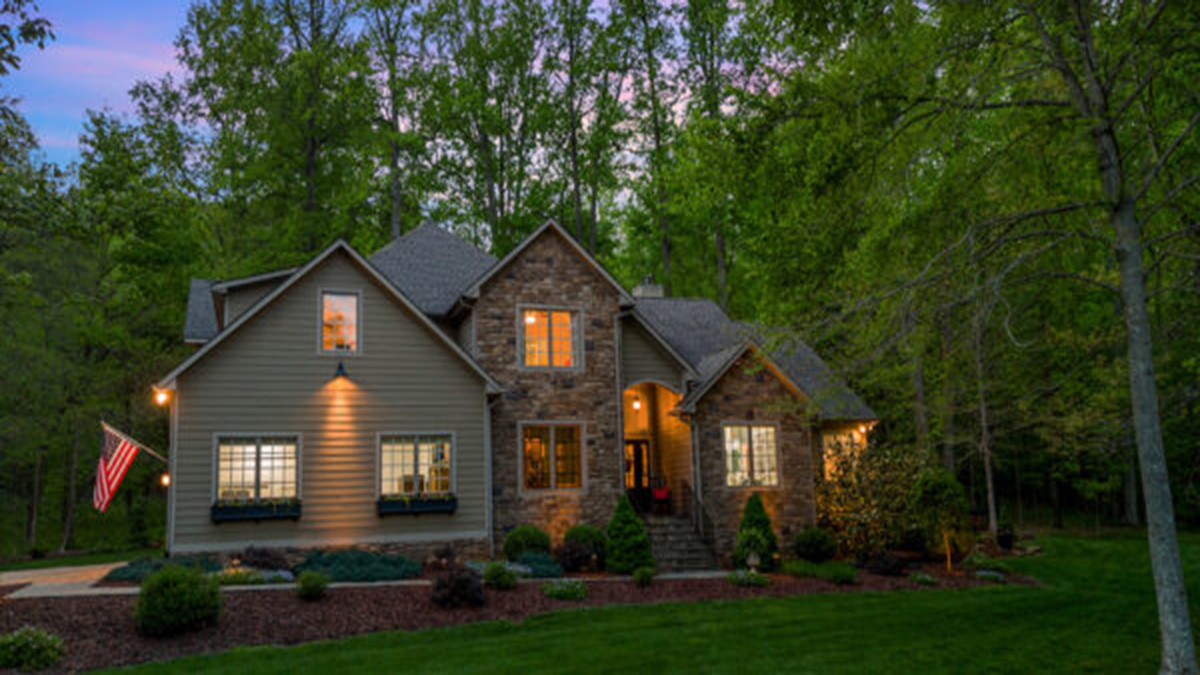 Neumann and Dunn Real Estate